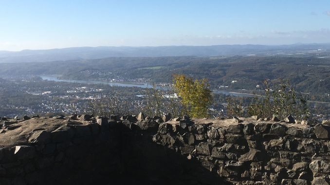 Blick von der Löwenburg, Siebengebirge
