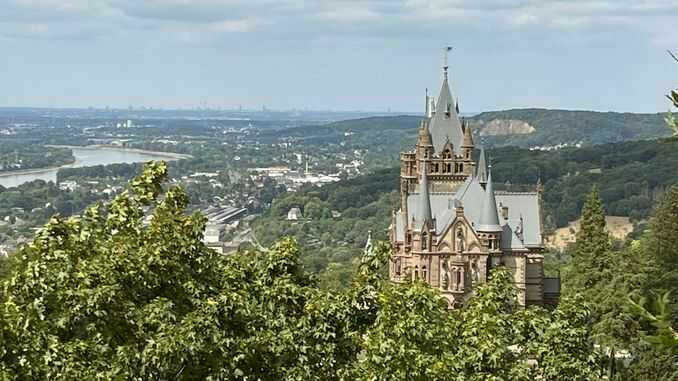 Schloss Drachenburg, Rhein, Königswinter und Bonn